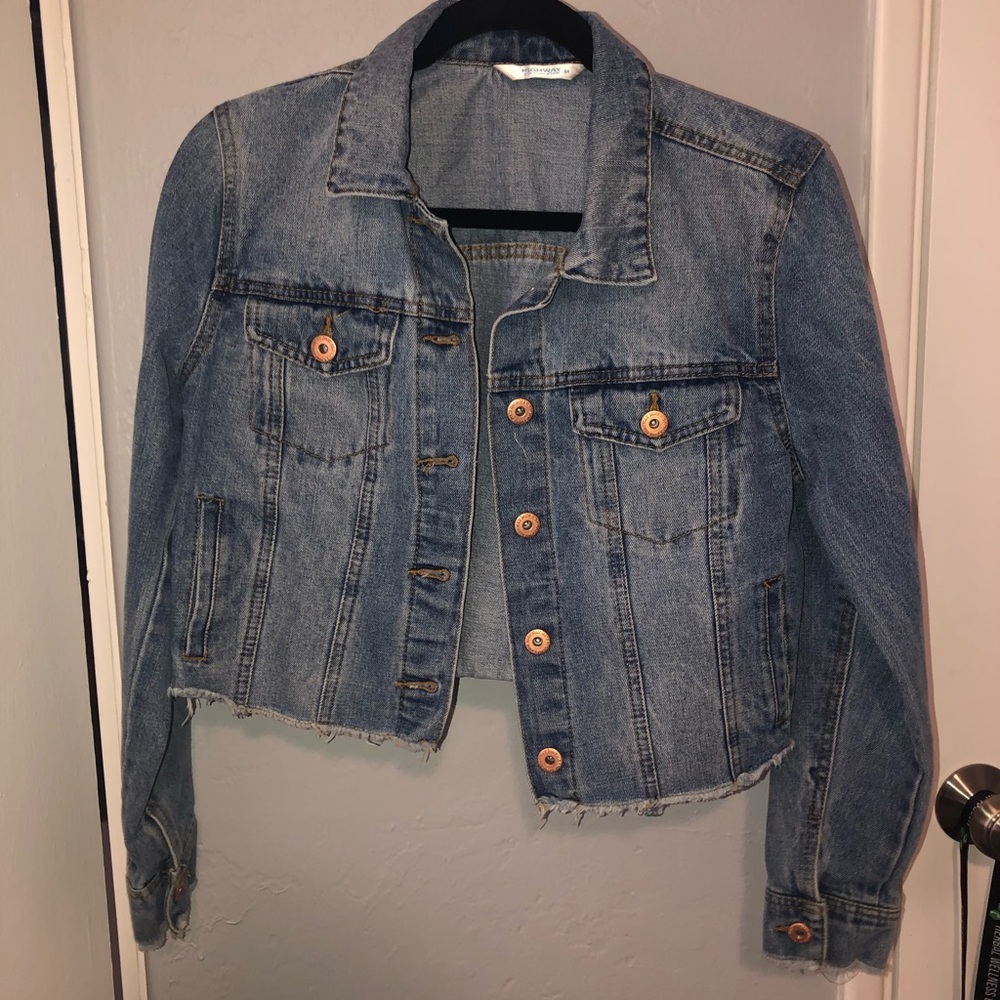 Cropped jean jacket